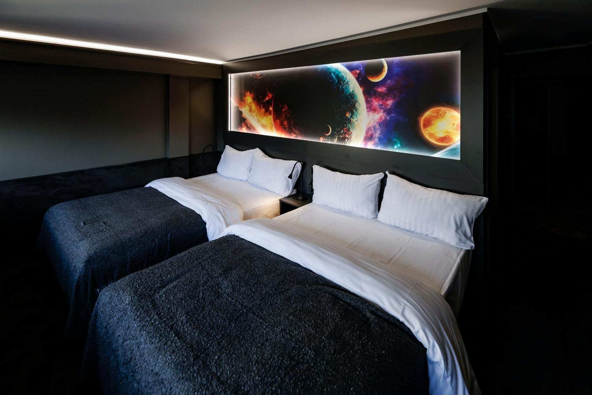 Sleephotels Cosmos Hamburg Bagian luar foto