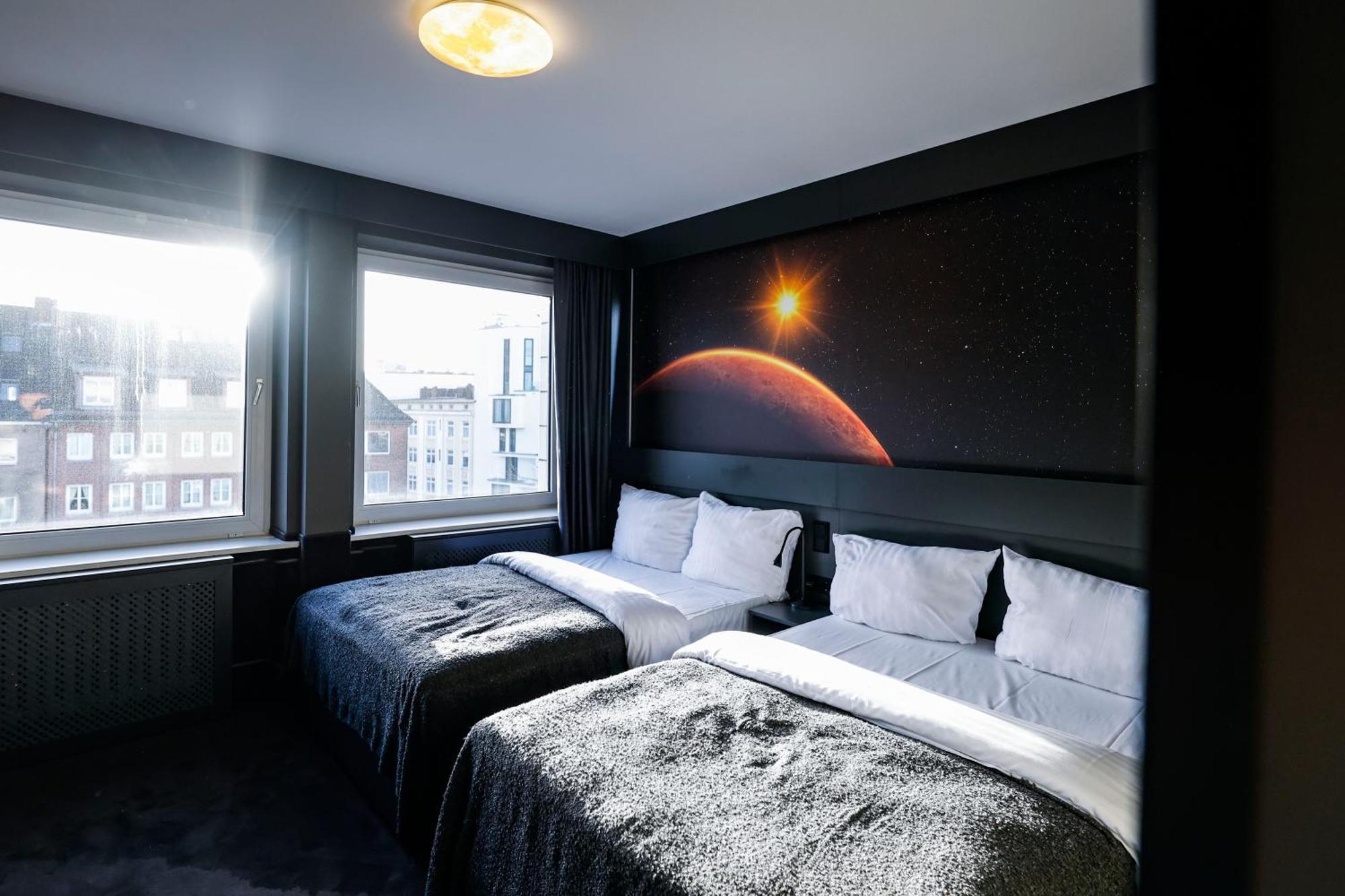 Sleephotels Cosmos Hamburg Bagian luar foto