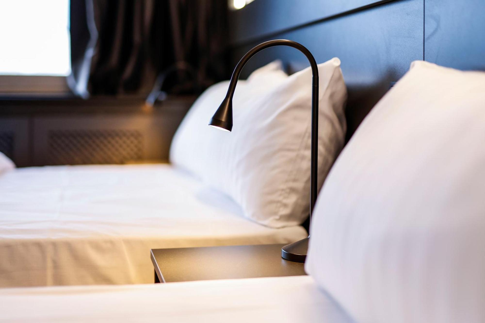 Sleephotels Cosmos Hamburg Bagian luar foto