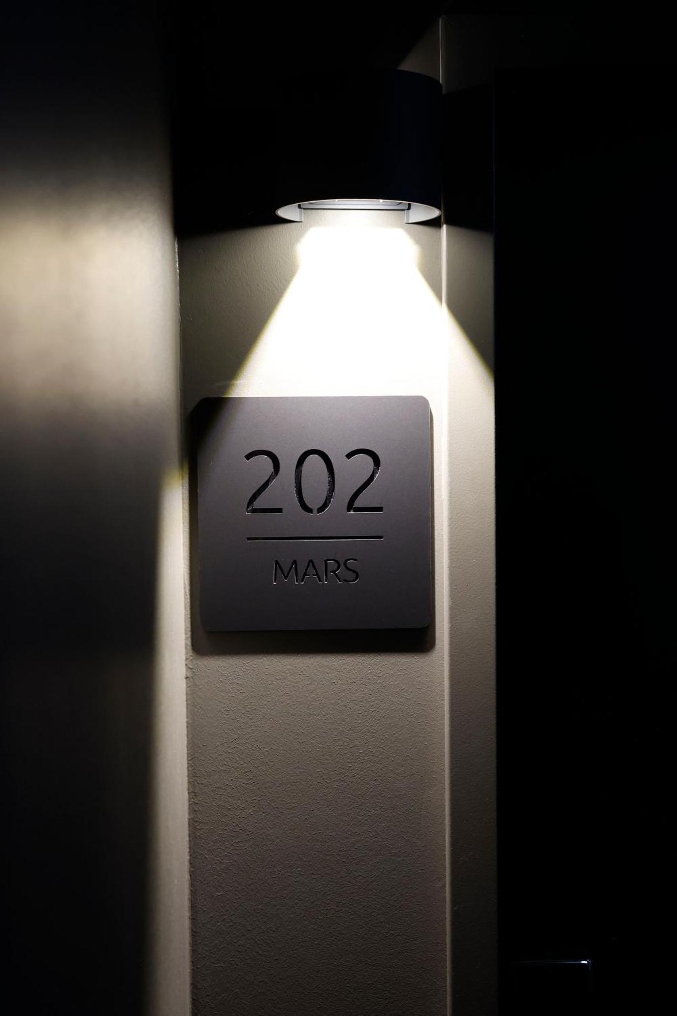 Sleephotels Cosmos Hamburg Bagian luar foto