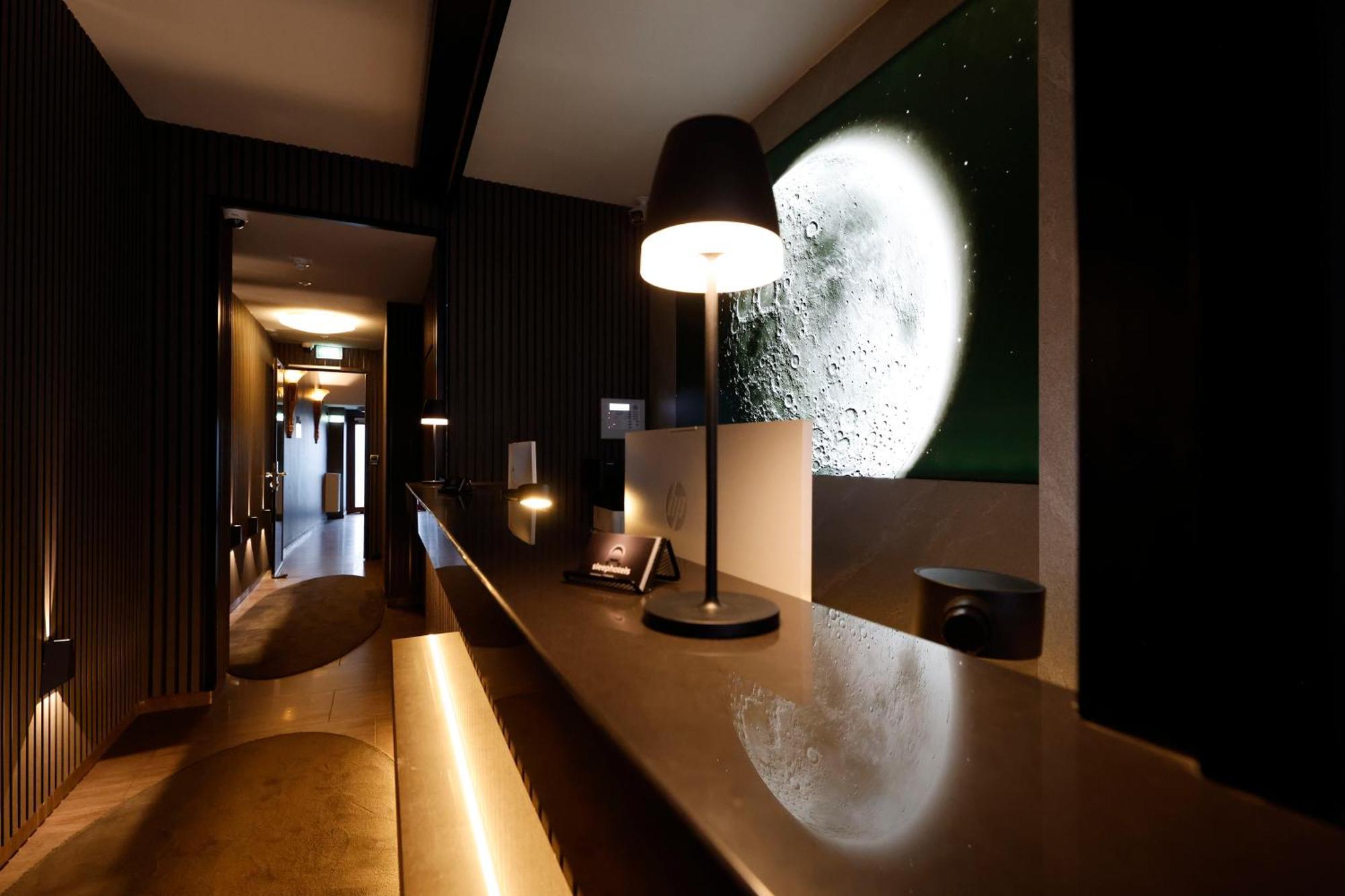Sleephotels Cosmos Hamburg Bagian luar foto