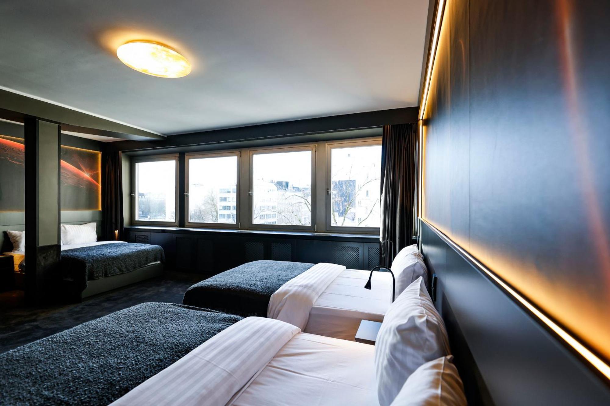 Sleephotels Cosmos Hamburg Bagian luar foto