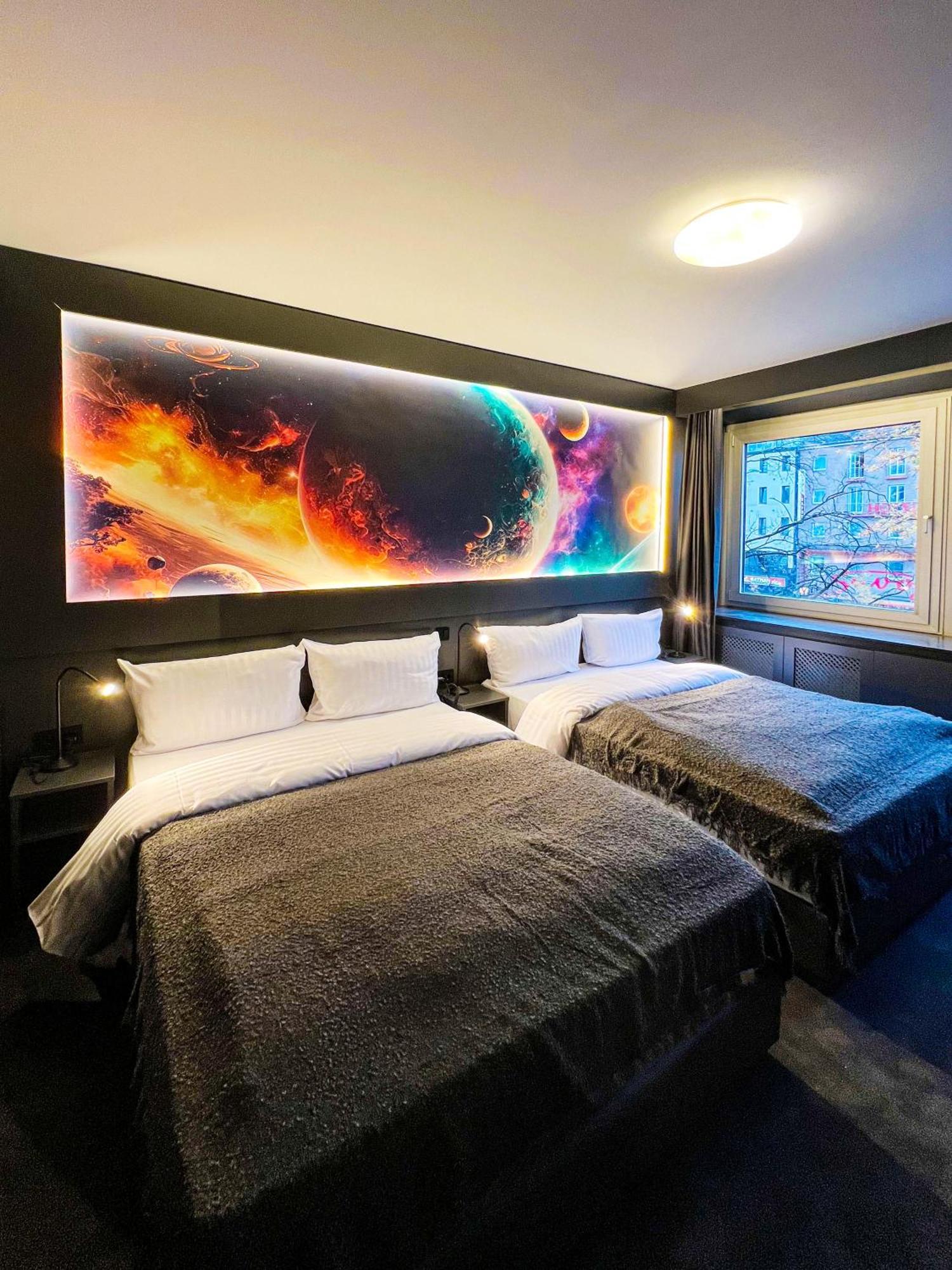 Sleephotels Cosmos Hamburg Bagian luar foto