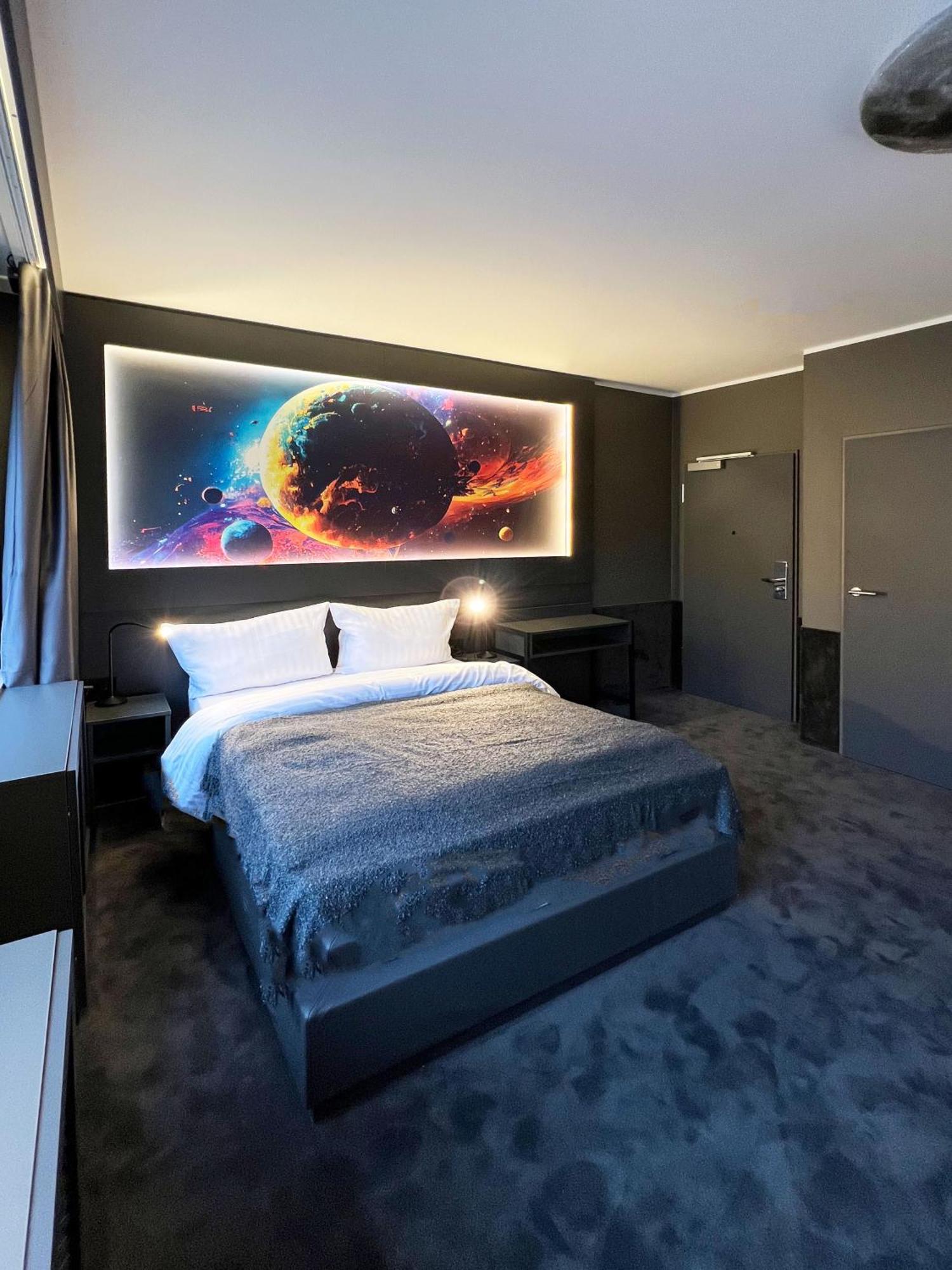 Sleephotels Cosmos Hamburg Bagian luar foto