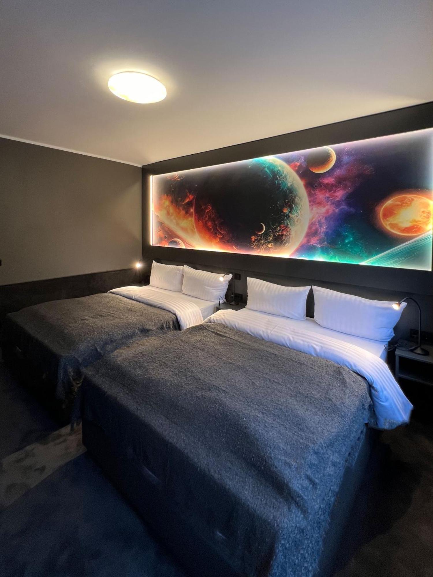 Sleephotels Cosmos Hamburg Bagian luar foto