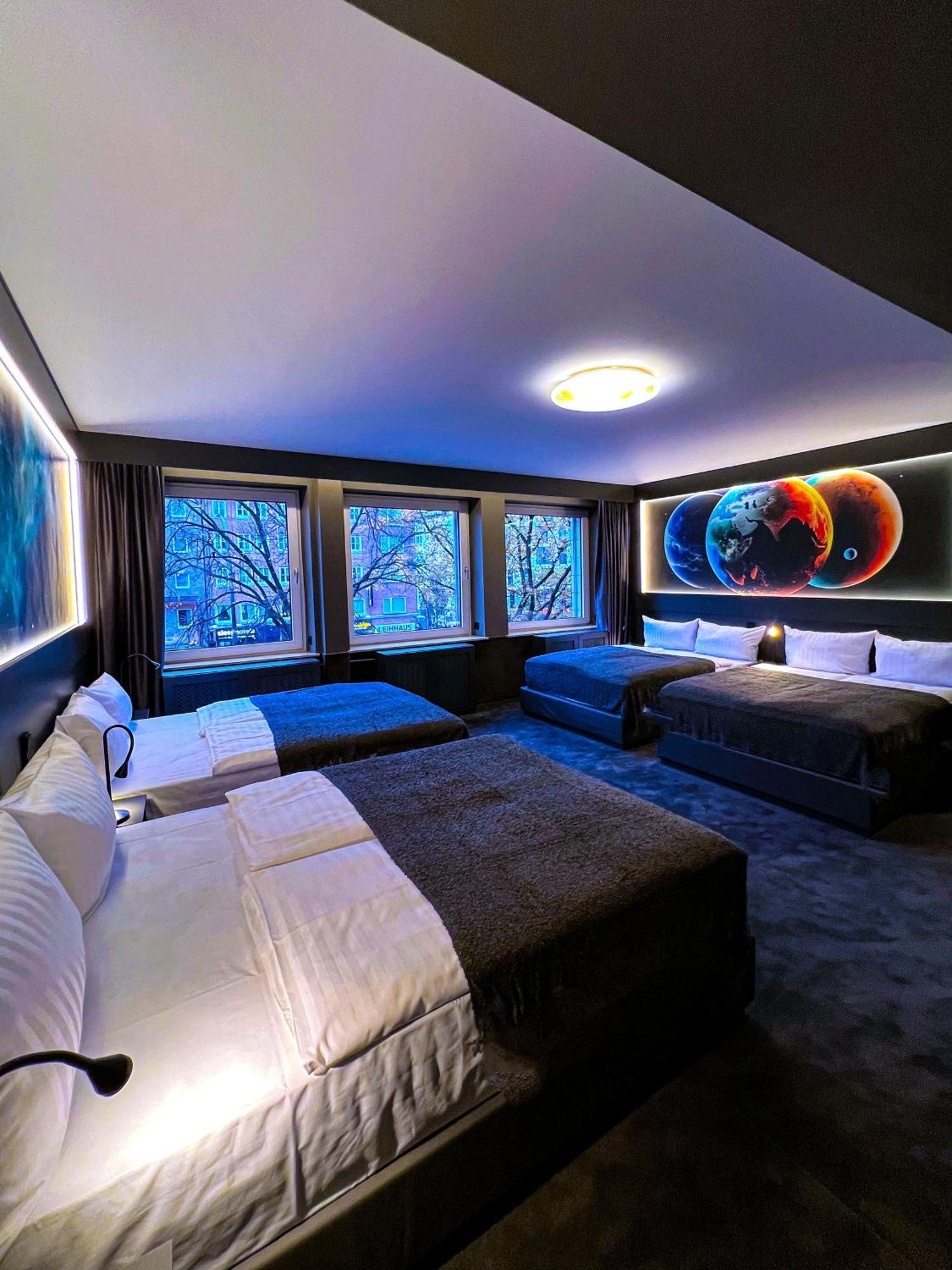 Sleephotels Cosmos Hamburg Bagian luar foto